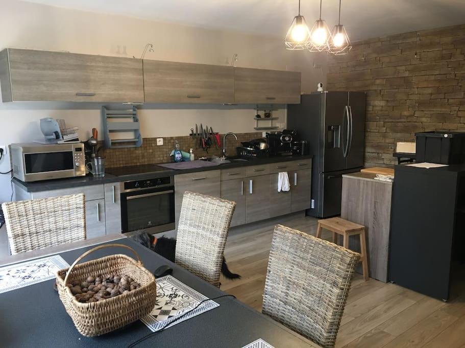 Chez-Sixtine Apartment Albon Ngoại thất bức ảnh