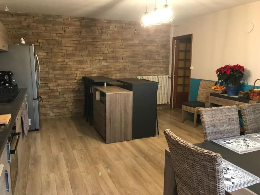 Chez-Sixtine Apartment Albon Ngoại thất bức ảnh