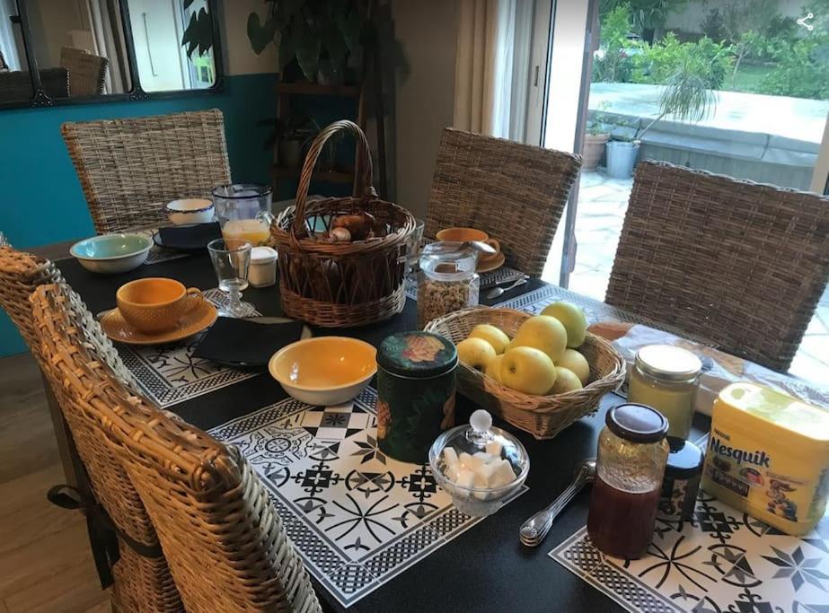 Chez-Sixtine Apartment Albon Ngoại thất bức ảnh