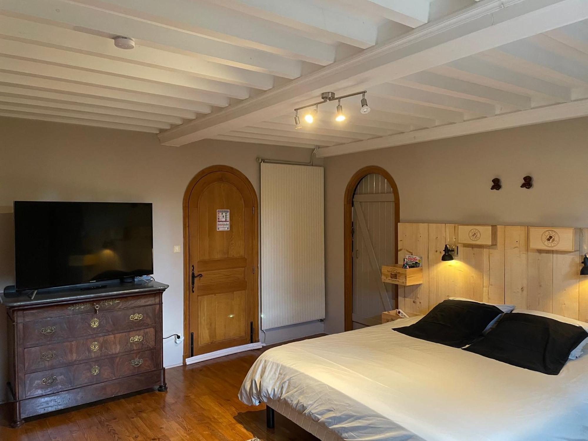 Chez-Sixtine Apartment Albon Ngoại thất bức ảnh