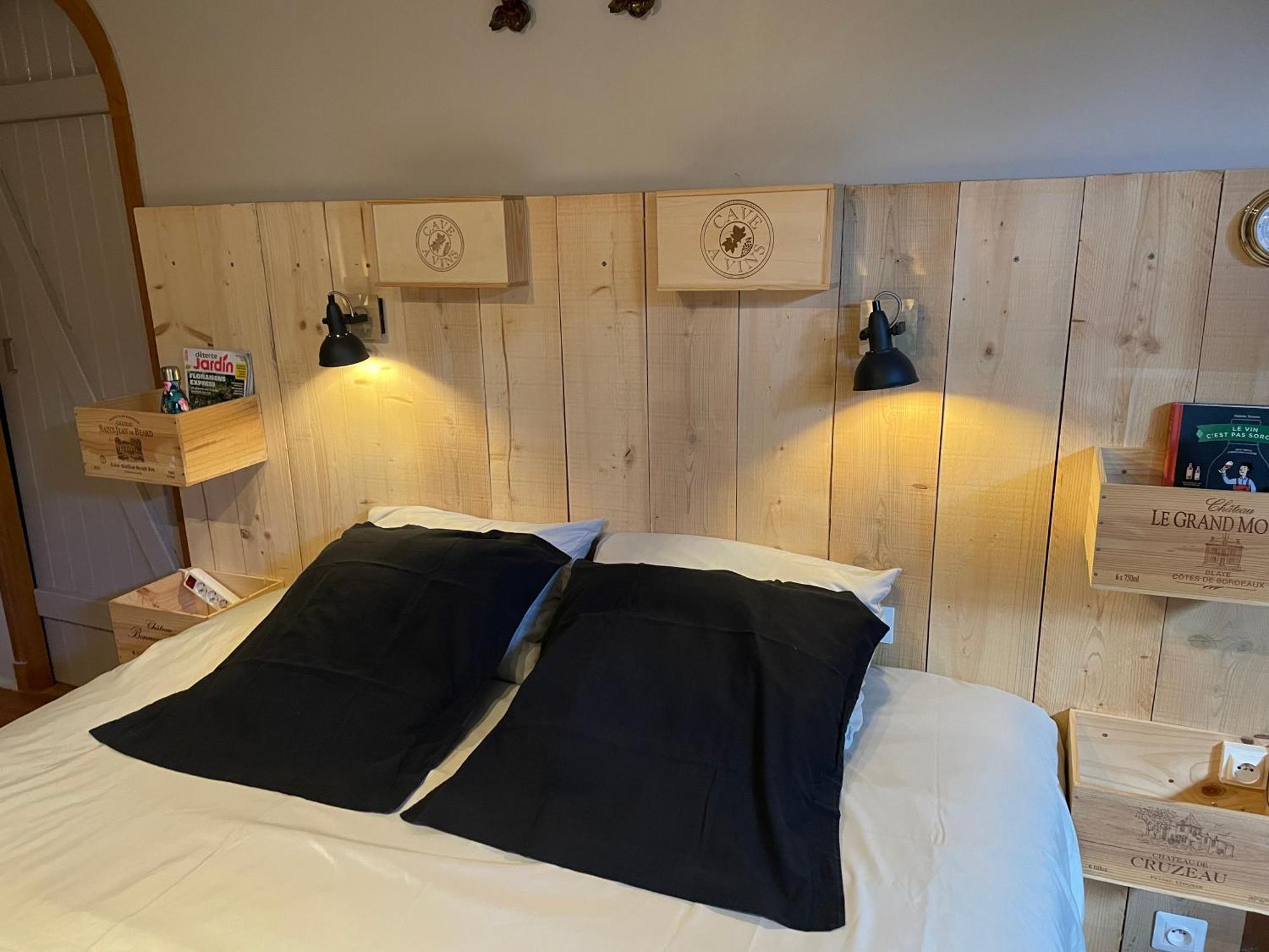 Chez-Sixtine Apartment Albon Ngoại thất bức ảnh